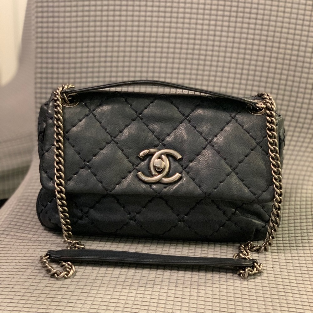 Chanel classic single flap shoulder bag❤️ - Picture 8 of 17